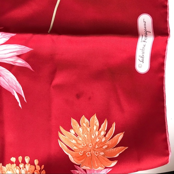 Salvatore Ferragamo Red Floral Square Silk Scarf - Picture 6 of 9